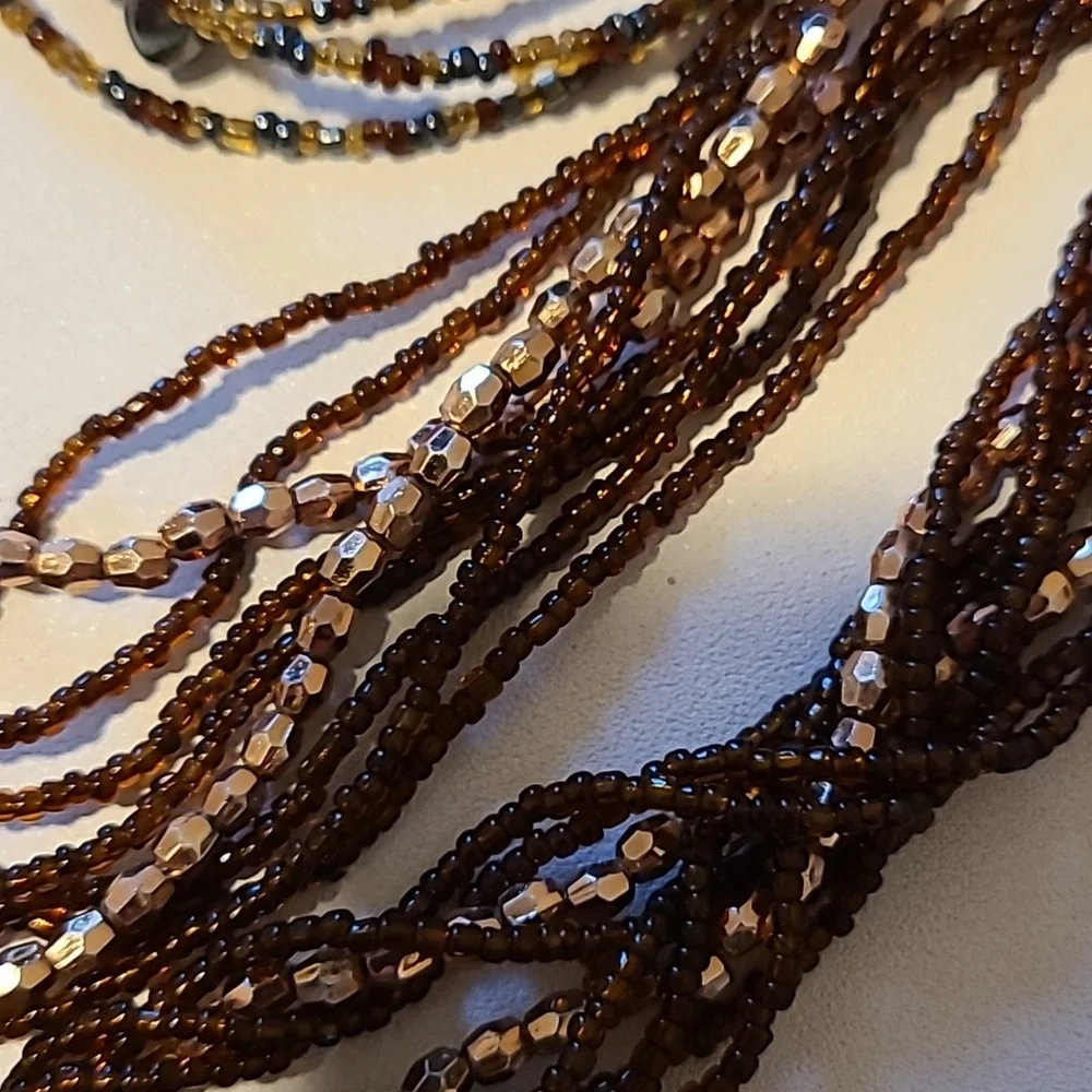Jewlery and Craft Beads Bundle, Beads, and Necklaces - Picture 7 of 16